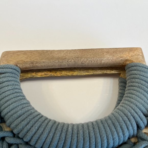 A New Day Blue Crochet / Wood Handles /Small Bucket Handbag- NWOT - Picture 3 of 6